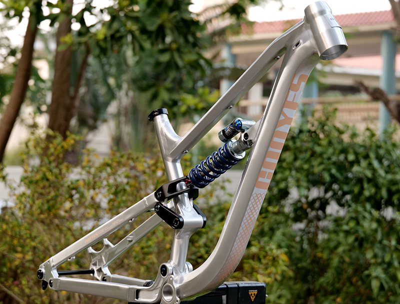 Rangka Sepeda Soft Tail dari A - Mountain Biking In The Uk ulasan dan harga